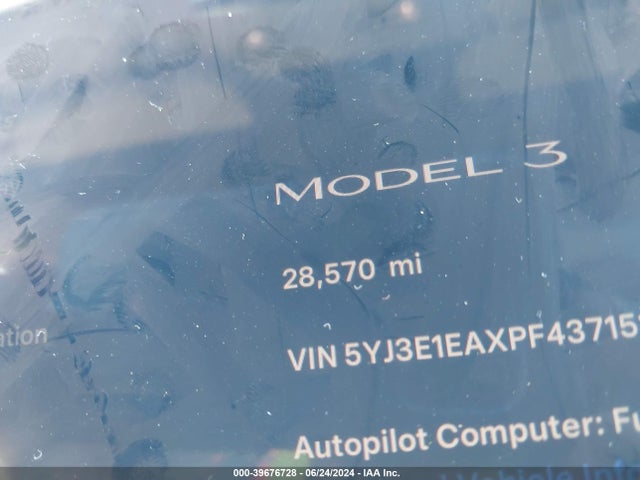 39676728 :رقم المزاد ، 5YJ3E1EAXPF437151 vin ، 2023 Tesla Model 3 Rear-wheel Drive مزاد بيع