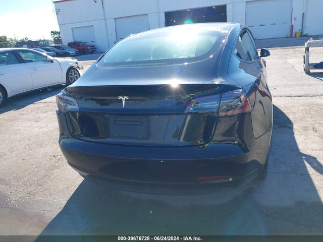 39676728 :رقم المزاد ، 5YJ3E1EAXPF437151 vin ، 2023 Tesla Model 3 Rear-wheel Drive مزاد بيع
