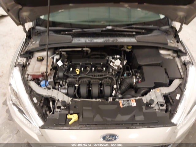Ford FOCUS SE 2016 1FADP3F27GL387619 Image 10