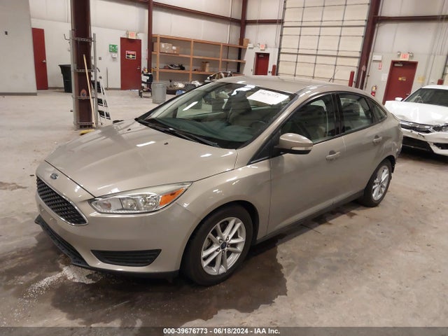 Ford FOCUS SE 2016 1FADP3F27GL387619 Image 2