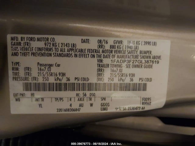 Ford FOCUS SE 2016 1FADP3F27GL387619 Image 9