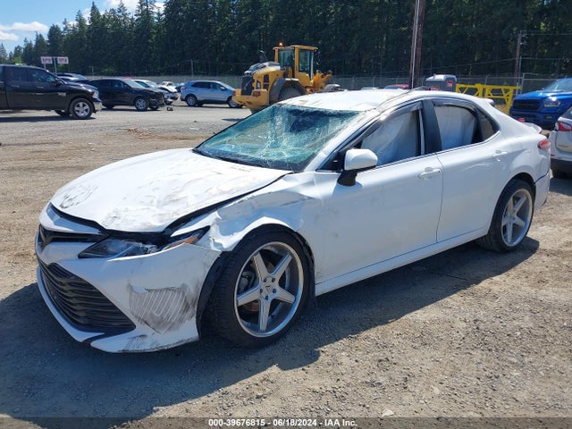 Toyota CAMRY LE 2020 4T1C11AK4LU334329 Image 2