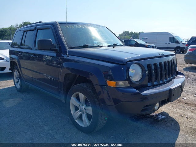 2014 1C4NJRFB2ED892218 main image