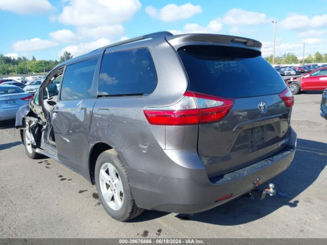 5TDKZ3DCXHS777573 Toyota Sienna Le 8 Passenger