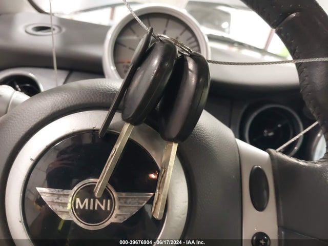 2003 MINI COOPER S WMWRE334X3TD62851 Photo 10