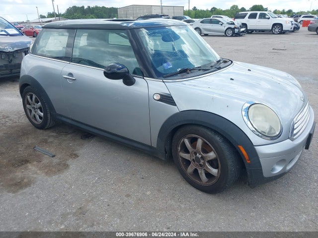 2009 MINI COOPER WMWMF33509TW71475 Photo 0