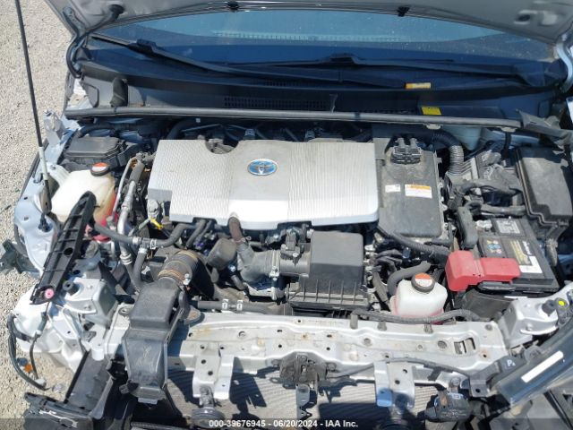 JTDKARFU7G3513940 Toyota Prius Four Touring
