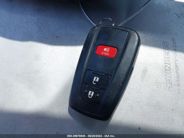 JTDKARFU7G3513940 Toyota Prius Four Touring