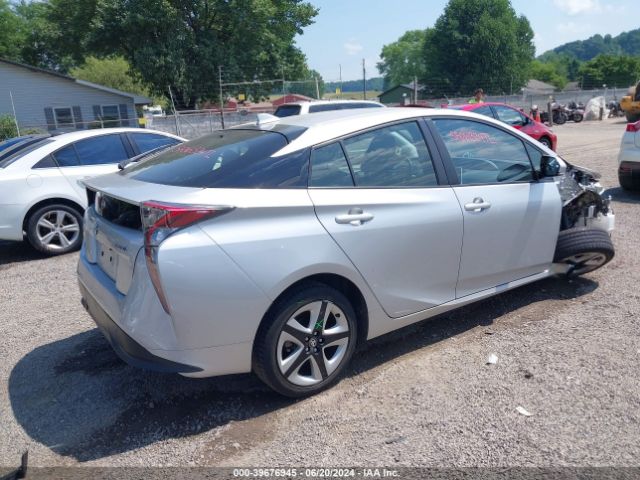 JTDKARFU7G3513940 Toyota Prius Four Touring
