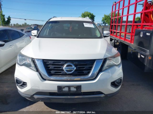 5N1DR2MN5JC633548 Nissan Pathfinder Sv