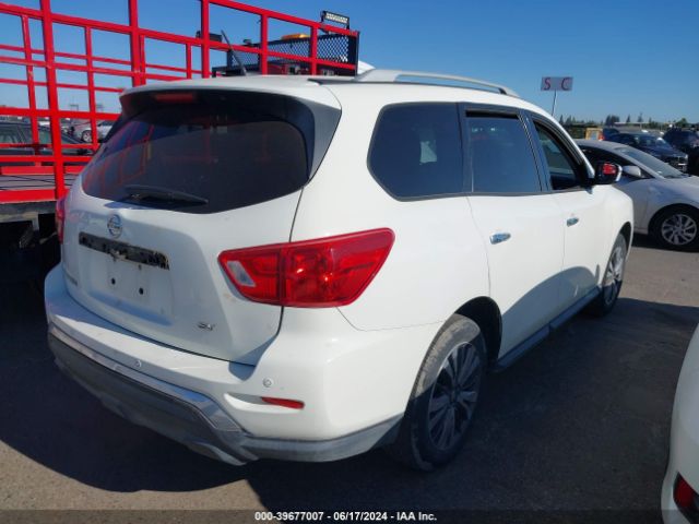 5N1DR2MN5JC633548 Nissan Pathfinder Sv