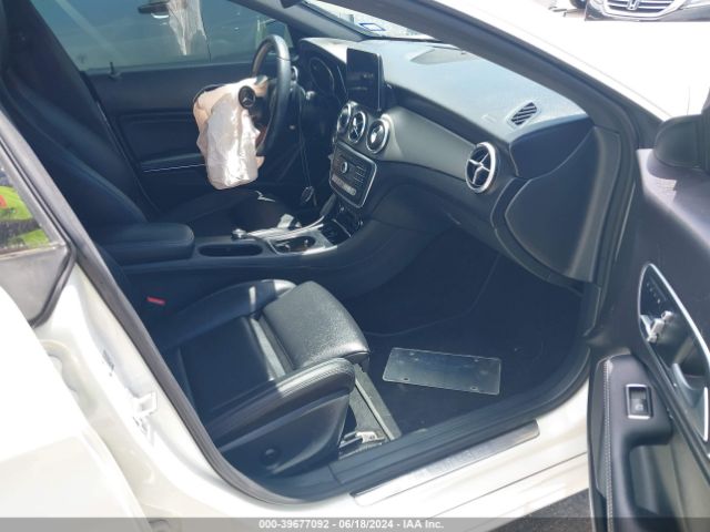 WDDSJ4EB2JN559017 Mercedes-Benz CLA 250