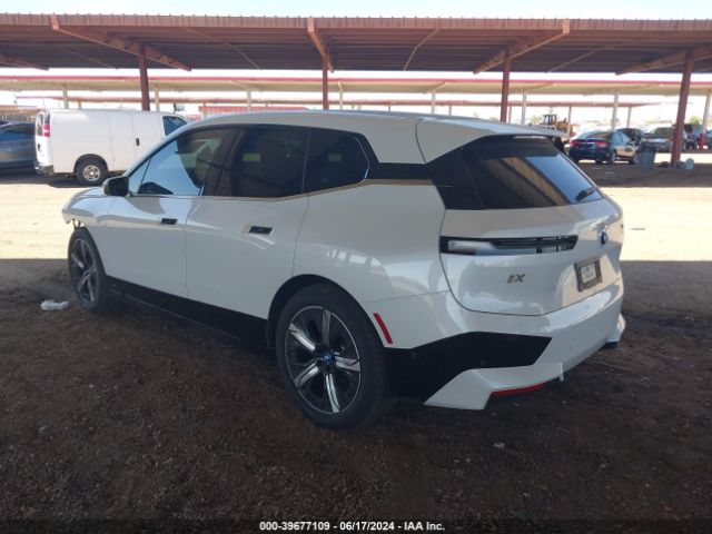 2023 BMW IX WB523CF09PCM48315 Photo 2