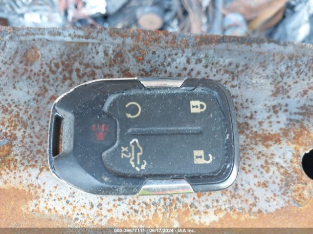 3GCUYEET7LG391867 Chevrolet Silverado 1500 4wd  Short Bed Rst