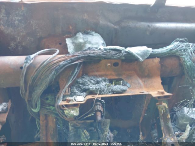 3GCUYEET7LG391867 Chevrolet Silverado 1500 4wd  Short Bed Rst