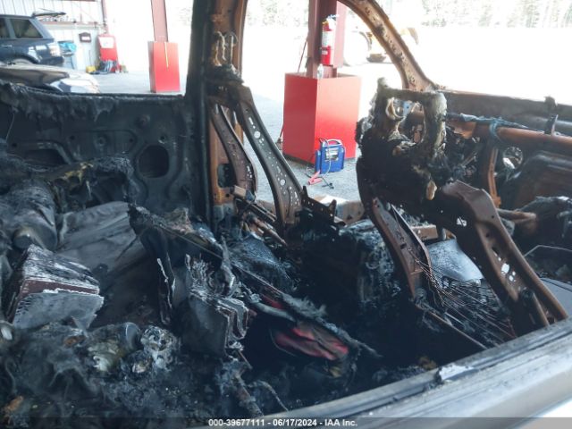 3GCUYEET7LG391867 Chevrolet Silverado 1500 4wd  Short Bed Rst