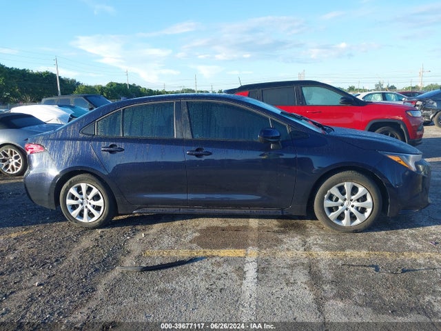 Toyota COROLLA LE 2022 5YFEPMAE6NP388318 Image 13