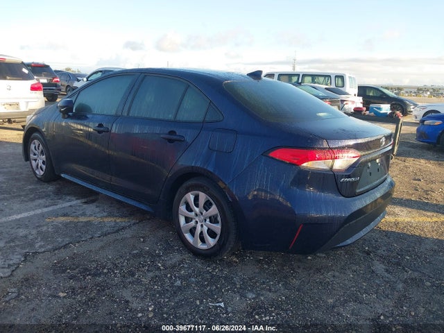 Toyota COROLLA LE 2022 5YFEPMAE6NP388318 Image 3