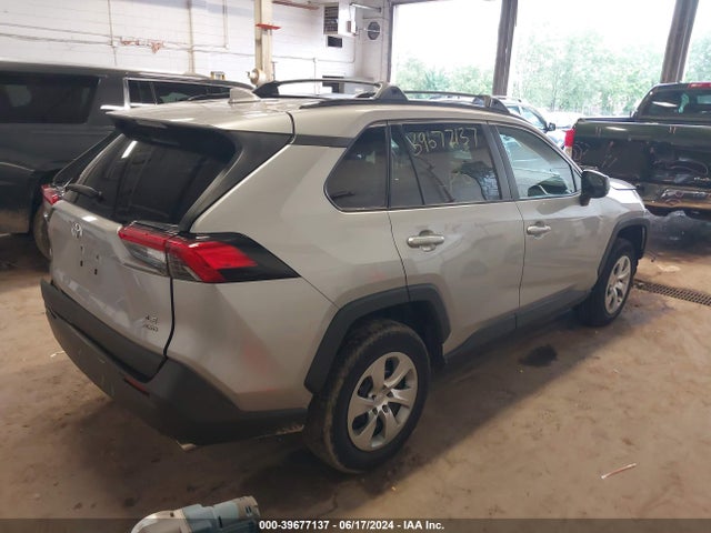 Toyota RAV4 LE 2019 2T3F1RFV9KW034399 Image 4