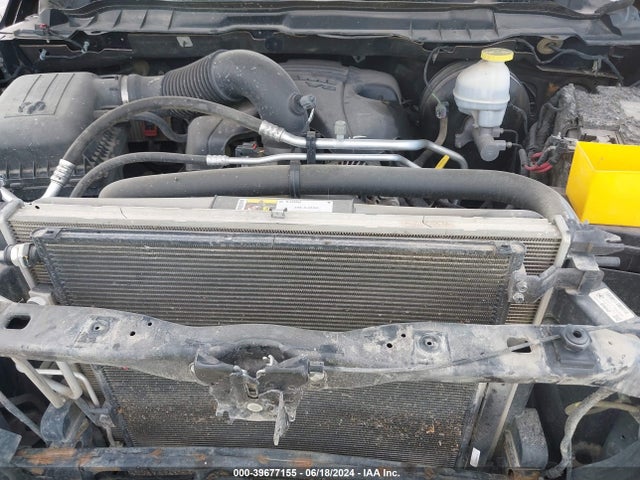 1C6RR7GT1JS112258 RAM 1500 Slt