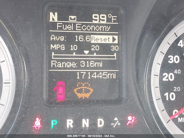 1C6RR7GT1JS112258 RAM 1500 Slt