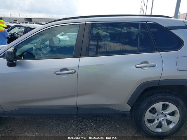 Toyota RAV4 LE 2020 2T3H1RFV0LW094324 Image 15