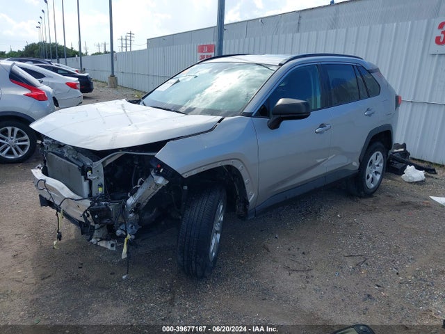 Toyota RAV4 LE 2020 2T3H1RFV0LW094324 Image 2