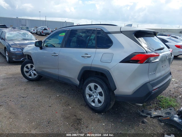 Toyota RAV4 LE 2020 2T3H1RFV0LW094324 Image 3