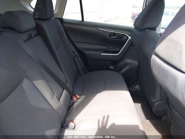Toyota RAV4 LE 2020 2T3H1RFV0LW094324 Image 8