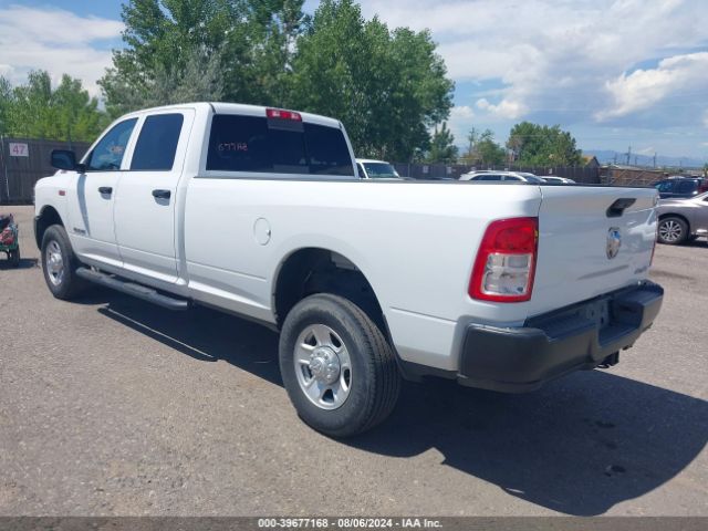 3C6UR5HJ6NG203079 RAM 2500 Tradesman  4x4 8' Box