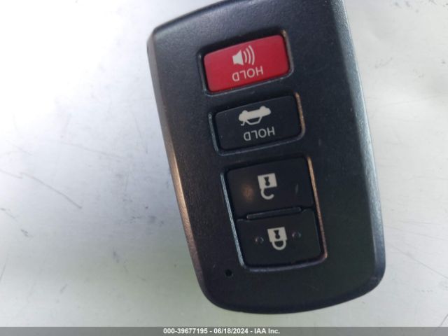 5YFBURHE0EP031764 Toyota Corolla Le Plus