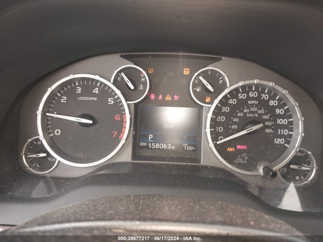 5TFFW5F18HX227980 Toyota Tundra Limited 5.7l V8