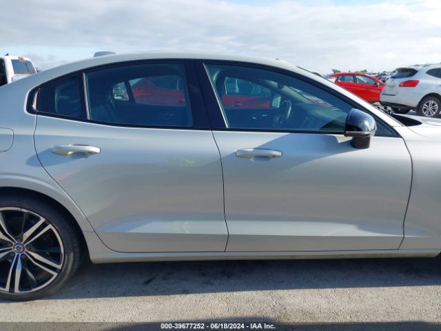 7JR102FM3KG015517 Volvo S60 T5 R-design