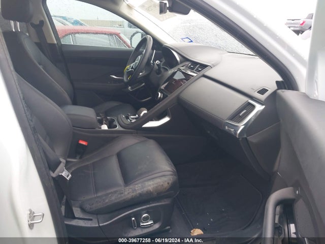 2021 JAGUAR E-PACE SADFK2FX7M1022201 Photo 4