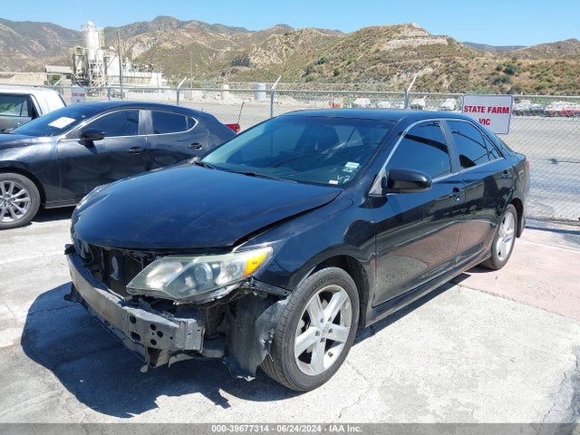Toyota CAMRY SE 2014 4T1BF1FKXEU407471 Image 2