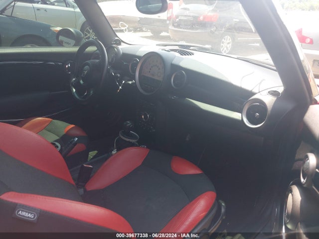 2011 MINI COOPER S CLUBMAN WMWZG3C56BTY35904 Photo 4