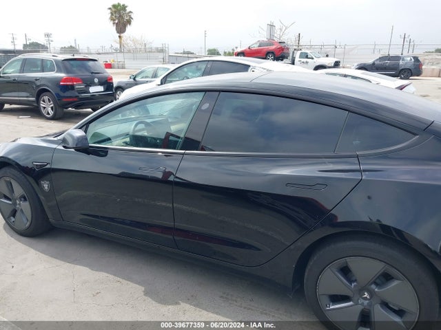 Tesla Model 3 Rear-wheel Drive 2022 5YJ3E1EA7NF107934 Image 13