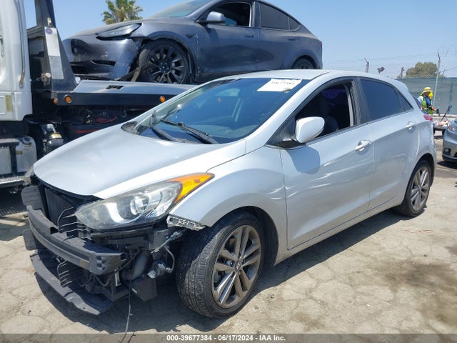 Hyundai ELANTRA GT 2016 KMHD35LH8GU258501 Image 2
