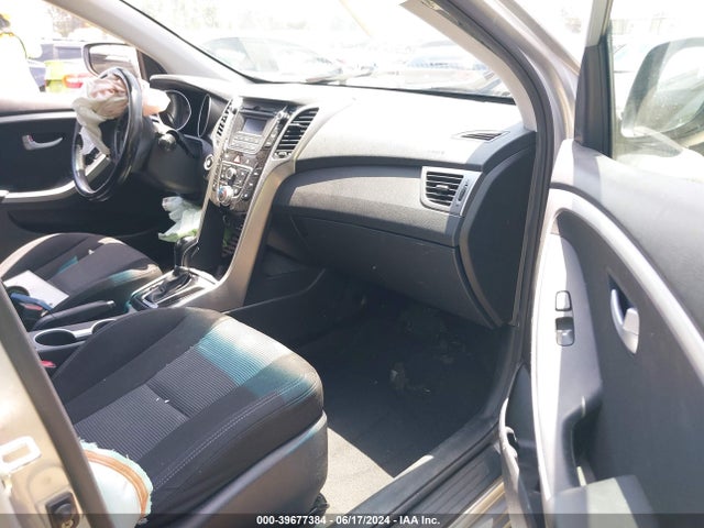 Hyundai ELANTRA GT 2016 KMHD35LH8GU258501 Image 5