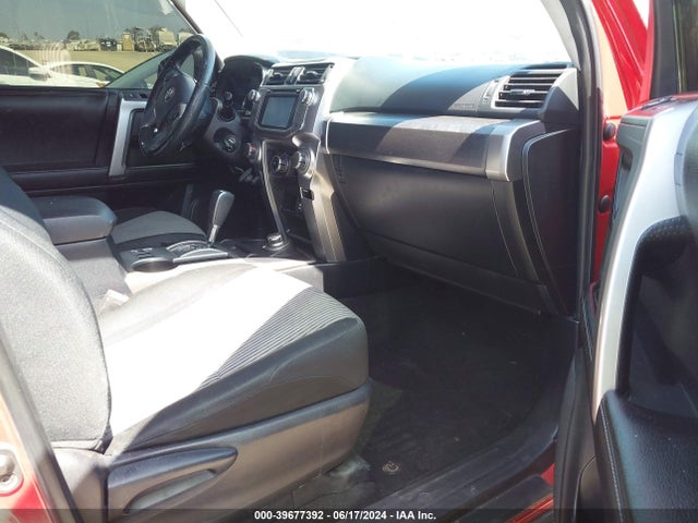 Toyota 4RUNNER SR5 2016 JTEBU5JR5G5384776 Image 5