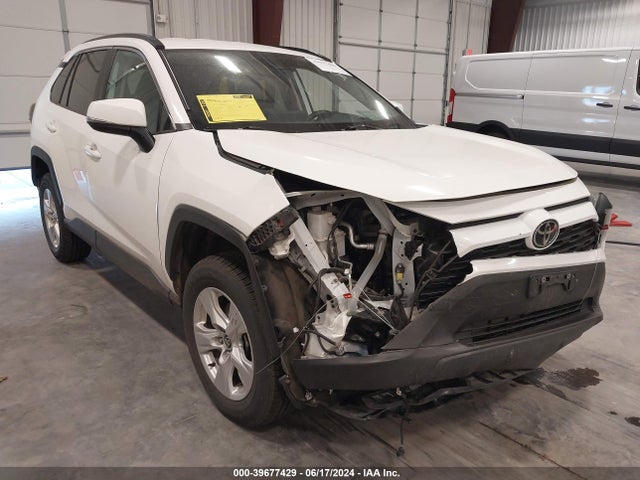 Toyota Rav4 Xle 2021 2T3P1RFV4MC223888 main image