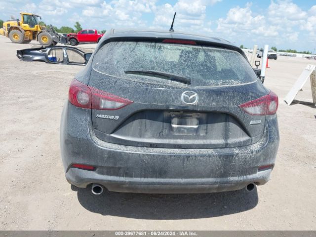 3MZBN1L38JM195069 Mazda Mazda3 Touring