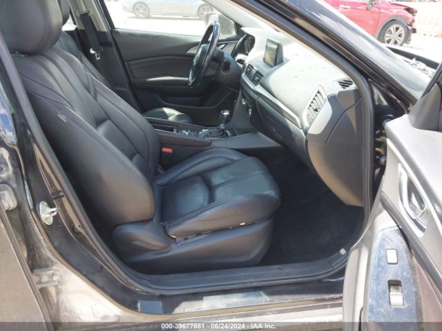 3MZBN1L38JM195069 Mazda Mazda3 Touring