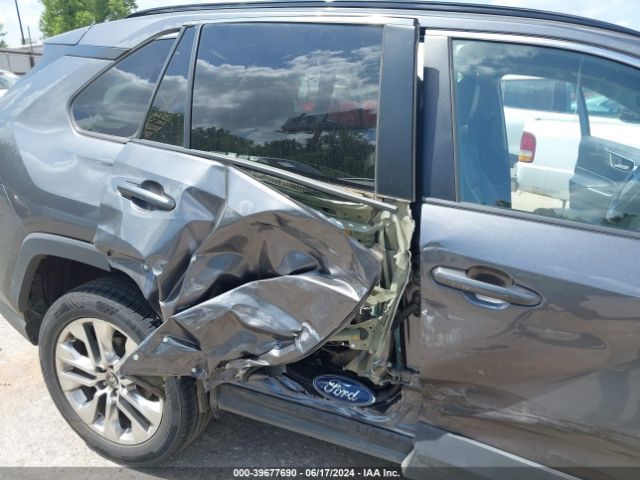 2T3A1RFV1MC216838 Toyota Rav4 Xle Premium