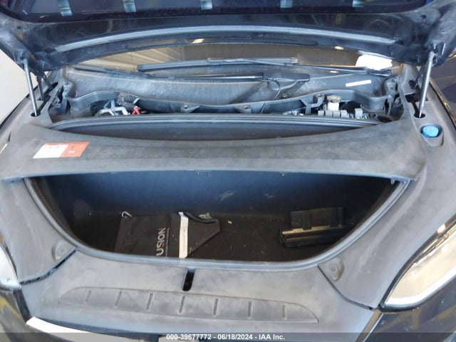 Tesla Model X 60d/70d/75d/90d 2016 5YJXCAE2XGF008172 Image 10