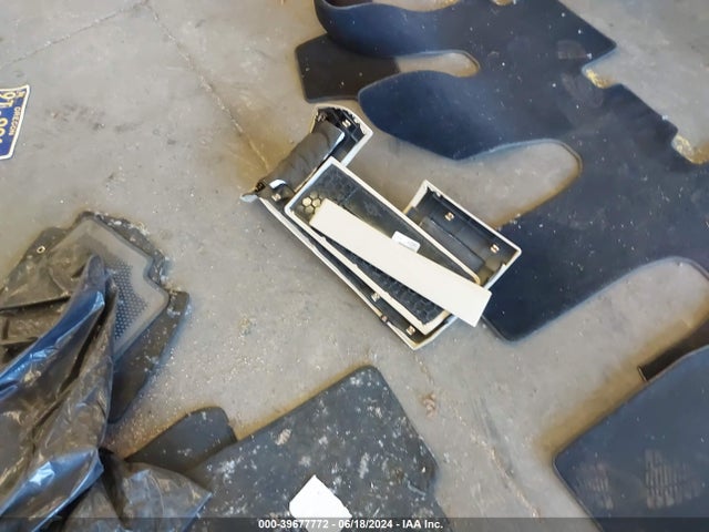 Tesla Model X 60d/70d/75d/90d 2016 5YJXCAE2XGF008172 Image 11