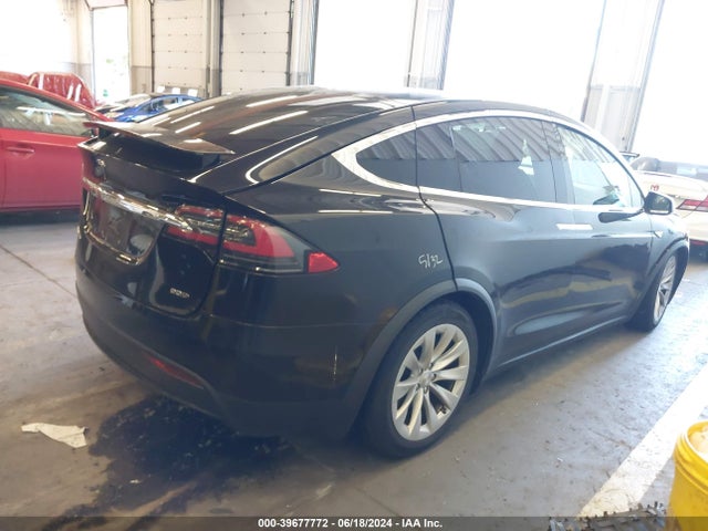 Tesla Model X 60d/70d/75d/90d 2016 5YJXCAE2XGF008172 Image 4