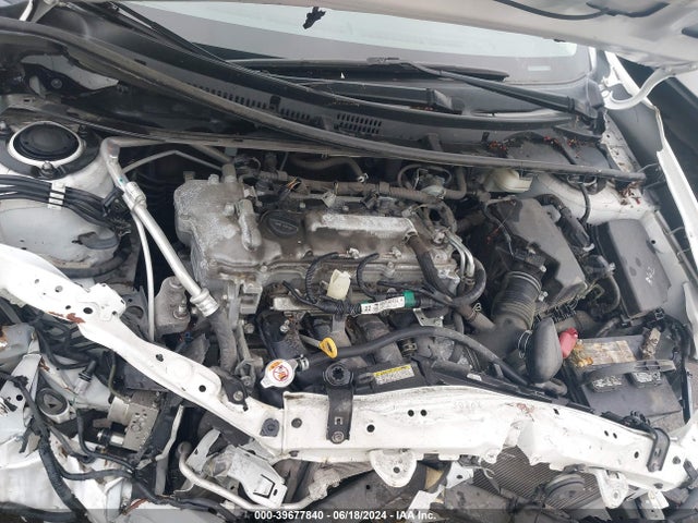 Toyota COROLLA LE 2018 5YFBURHE0JP855631 Image 10
