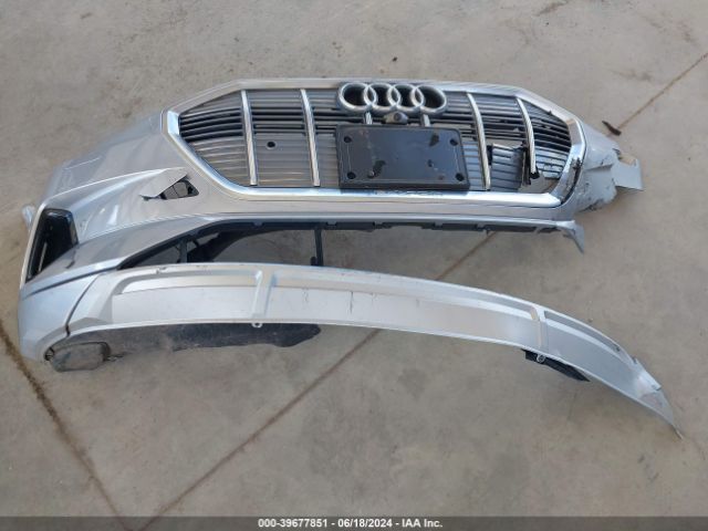 WA1LAAGE9KB017236 Audi E-tron Premium Plus