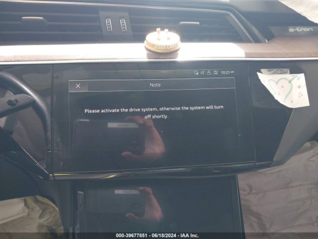 WA1LAAGE9KB017236 Audi E-tron Premium Plus